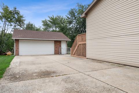 110 Davis Ct, Bolingbrook, IL 60440 photo 19