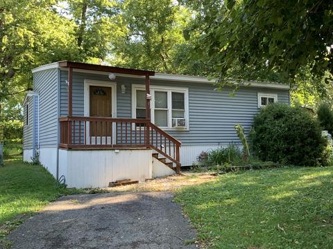 38 Beacon Bay Ln, Lakemoor, IL 60051 photo 1