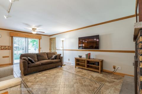 627 Gaslight Dr, Algonquin, IL 60102 photo 3