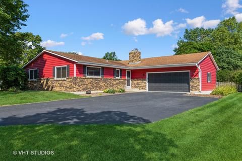 627 Gaslight Dr, Algonquin, IL 60102 photo 1
