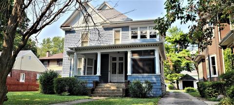 502 E Chestnut St, Bloomington, IL 61701 photo 2