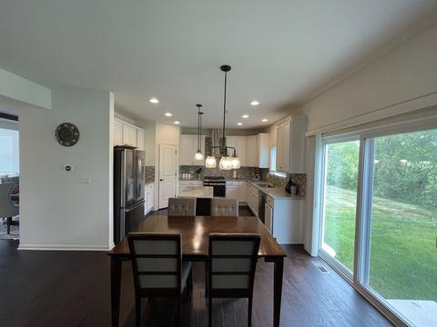 1330 Highpoint Ct, Bartlett, IL 60103 photo 9