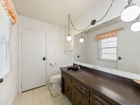 22 Mohawk Dr, Thornton, IL 60476 photo 12