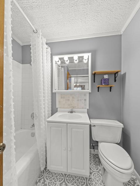 22 Mohawk Dr, Thornton, IL 60476 photo 9