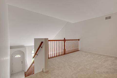 1464 Diamond Dr, Hoffman Estates, IL 60192 photo 10