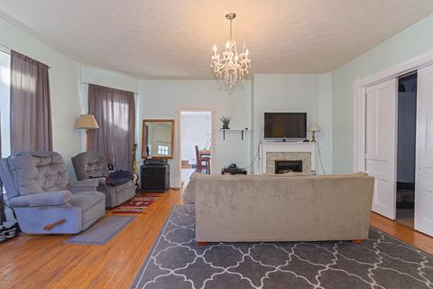 507 Douglas St, Bloomington, IL 61701 photo 3