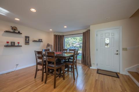 156 W Norman Ln, Wheeling, IL 60090 photo 7