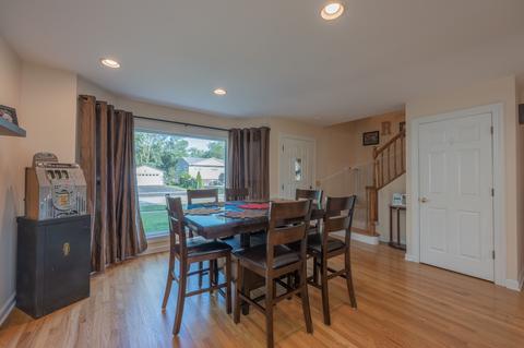 156 W Norman Ln, Wheeling, IL 60090 photo 6