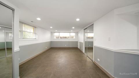 1069 Seymour Ave, Des Plaines, IL 60016 photo 13