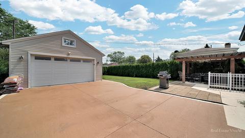 1069 Seymour Ave, Des Plaines, IL 60016 photo 21