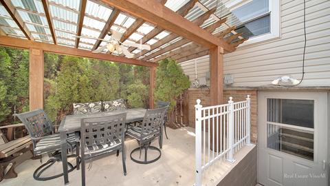 1069 Seymour Ave, Des Plaines, IL 60016 photo 19