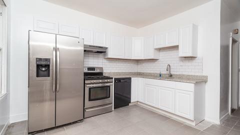 5407 W Potomac Ave, Chicago, IL 60651 photo 2