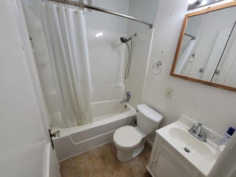705 E 14th St, Sterling, IL 61081 photo 10