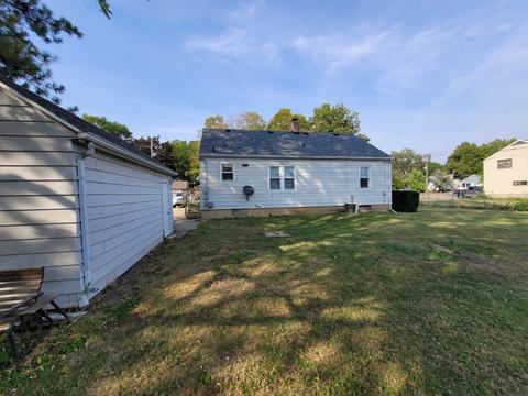 705 E 14th St, Sterling, IL 61081 photo 11
