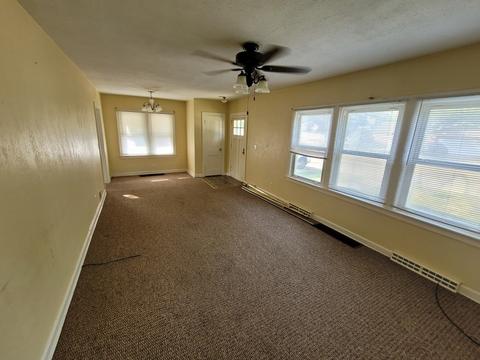705 E 14th St, Sterling, IL 61081 photo 3