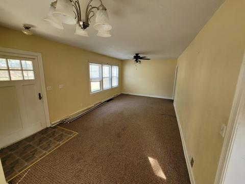 705 E 14th St, Sterling, IL 61081 photo 2