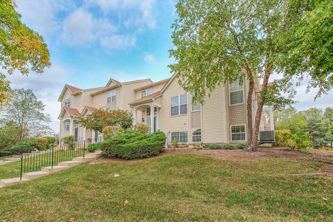 1602 Silvergate Ct, Gurnee, IL 60031 photo 2