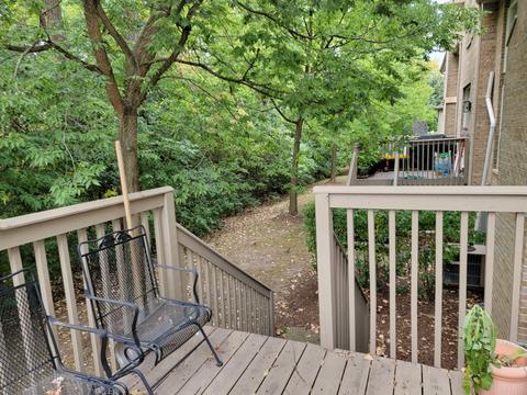 2150 Yale Cir, Hoffman Estates, IL 60192 photo 8