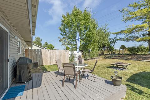 3362 Fox Hill Rd, Aurora, IL 60504 photo 14