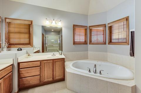 13415 Summergrove Dr, Plainfield, IL 60585 photo 8