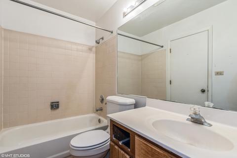 344 Grissom Ct, Hoffman Estates, IL 60169 photo 7