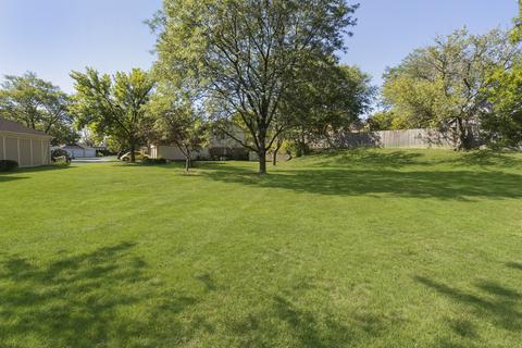 545 Williamsburg Ct #B2, Wheeling, IL 60090 photo 17