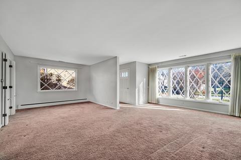 314 S Pine St, Mount Prospect, IL 60056 photo 3