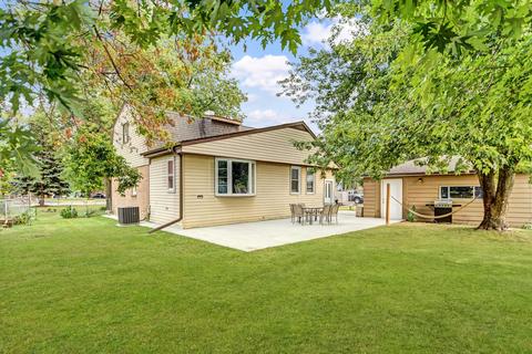 6754 Maple Ct, Bridgeview, IL 60455 photo 23