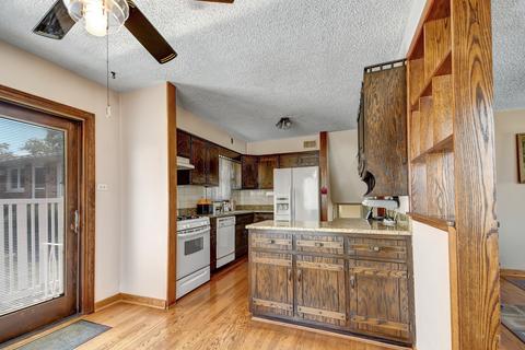 8228 S Ferdinand Ave, Bridgeview, IL 60455 photo 6
