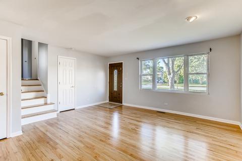 515 W Memory Ln, Addison, IL 60101 photo 5