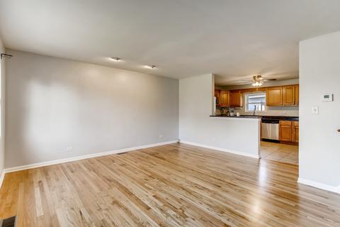 515 W Memory Ln, Addison, IL 60101 photo 4