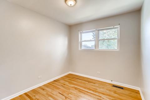 515 W Memory Ln, Addison, IL 60101 photo 13