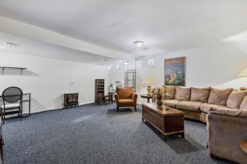 2008 E 78th St, Chicago, IL 60649 photo 11
