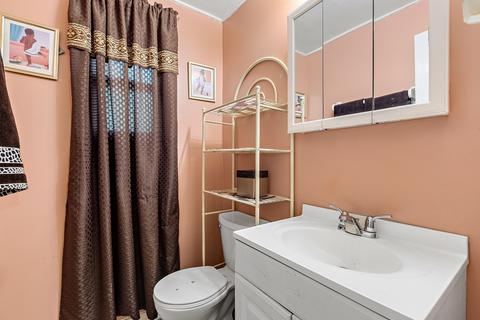2008 E 78th St, Chicago, IL 60649 photo 9
