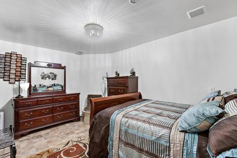 2008 E 78th St, Chicago, IL 60649 photo 10
