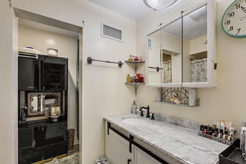 2008 E 78th St, Chicago, IL 60649 photo 17