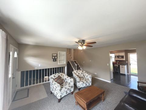 2350 Gale Ln, Elgin, IL 60123 photo 6