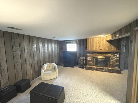 2350 Gale Ln, Elgin, IL 60123 photo 11