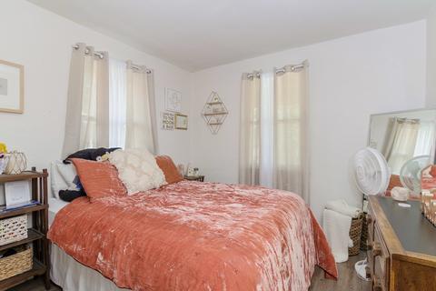1219 E Oakland Ave, Bloomington, IL 61701 photo 12