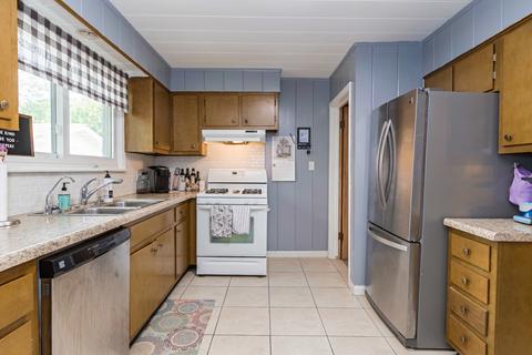 1219 E Oakland Ave, Bloomington, IL 61701 photo 6