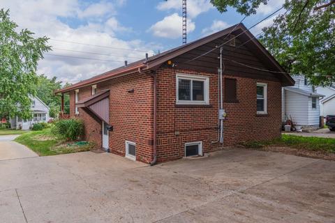 1219 E Oakland Ave, Bloomington, IL 61701 photo 19
