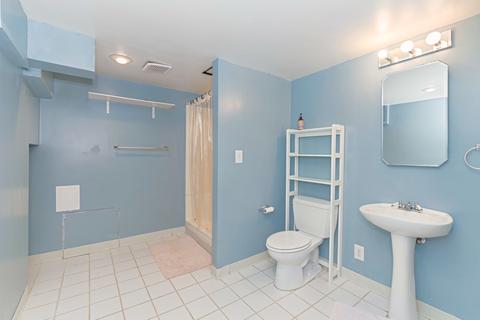 1219 E Oakland Ave, Bloomington, IL 61701 photo 16