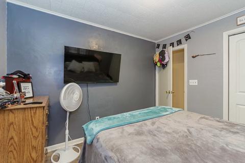 1219 E Oakland Ave, Bloomington, IL 61701 photo 10