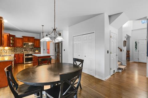 411 Hackney Ln, Oswego, IL 60543 photo 14