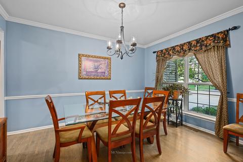 411 Hackney Ln, Oswego, IL 60543 photo 5