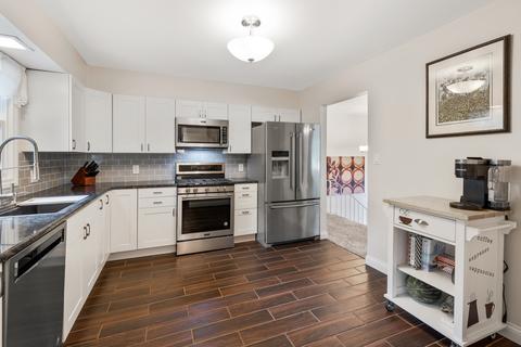 210 N Green St, Mchenry, IL 60050 photo 3