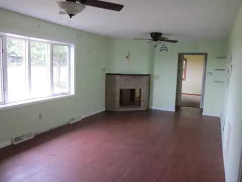 2072 Il Rte 26, Dixon, IL 61021 photo 2