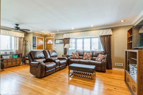 1225 Wayne Dr, Des Plaines, IL 60018 photo 4