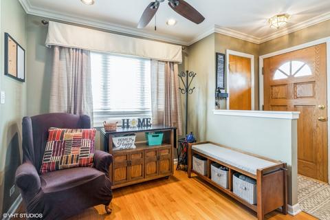 1225 Wayne Dr, Des Plaines, IL 60018 photo 3