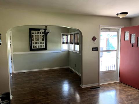 530 Elm St, Beecher, IL 60401 photo 3